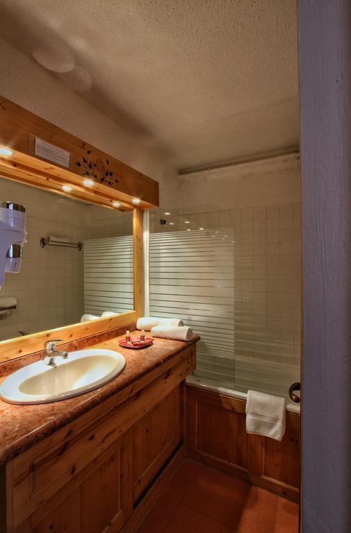 Hotel Le Pelvoux Saint-Martin-de-Belleville Ngoại thất bức ảnh